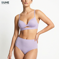 Soutien-gorge sans fil rembourré pour femme SUHE, sans couture, à bonnets moulés, push-up, confortable, pour le quotidien, uni, à fines bretelles croisées, lisse