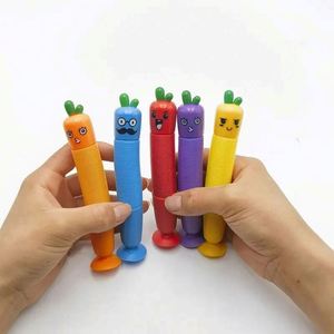 Stylo créatif extensible en plastique en forme de légume, jouet de bureau, cadeau de rentrée scolaire pour adultes et enfants, outil amusant anti-stress - Product Image 4