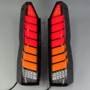 Feux arrière de voiture DK Motion, dernière génération, pour Toyota HIACE série 300, 2009-2022, LED, avec <span class=keywords><strong>film</strong></span> de réflexion réel et homologation Emark. - Product Image 4