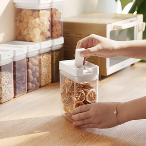 1300ml 1600ml Organización de cocina Contenedores de almacenamiento de plástico 460ml 700ml 950ml Contenedores herméticos de almacenamiento de alimentos con tapas - Product Image 1
