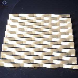 פאנל רשת אלומיניום מורחב עם חורי יהלום עמידים, לקישוט חזיתות חיצוניות, הפרדה ומחסומי פרטיות - Product Image 3