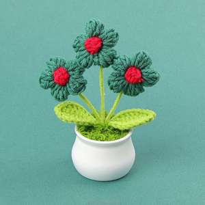 Muñeco de Santa Claus de Ganchillo Hecho a Mano con Flor Artificial en Maceta para Decoraciones de Halloween y Graduación - Product Image 6