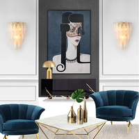 Applique Murale Moderne de Luxe Dorée avec Abat-jour en Verre et Éclairage LED, Cadre Métallique pour Chambre, Salon et Fond de Canapé TV