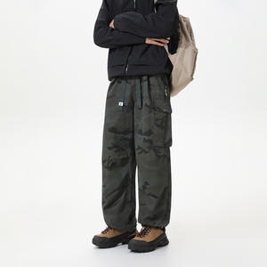 <span class=keywords><strong>Pantaloni</strong></span> Casual da <span class=keywords><strong>Uomo</strong></span> per Esterno, Trendy e Dritti, Stile Cargo Mimetico con Multi-Tasche, Versatili e a Gamba Larga per Giovani - Product Image 3