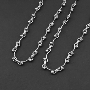 Nouveau Collier Ras du Cou en Acier Titane Torsadé, Plaqué Argent, Style Luxe Léger, Bijou Tendance pour Femme - Product Image 2