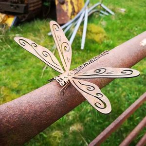 Décoration murale rustique en métal en forme de libellule, finition rouillée, ornement d'art de jardin pour patio, cour, pelouse, pot de fleurs, vente en gros - Product Image 5
