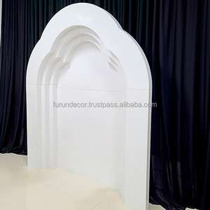 Nouvelle décoration de scène multi-accessoires grande arche de mariage incurvée blanche art en fer multicouche exclusif pour les mariages et les fêtes - Product Image 3