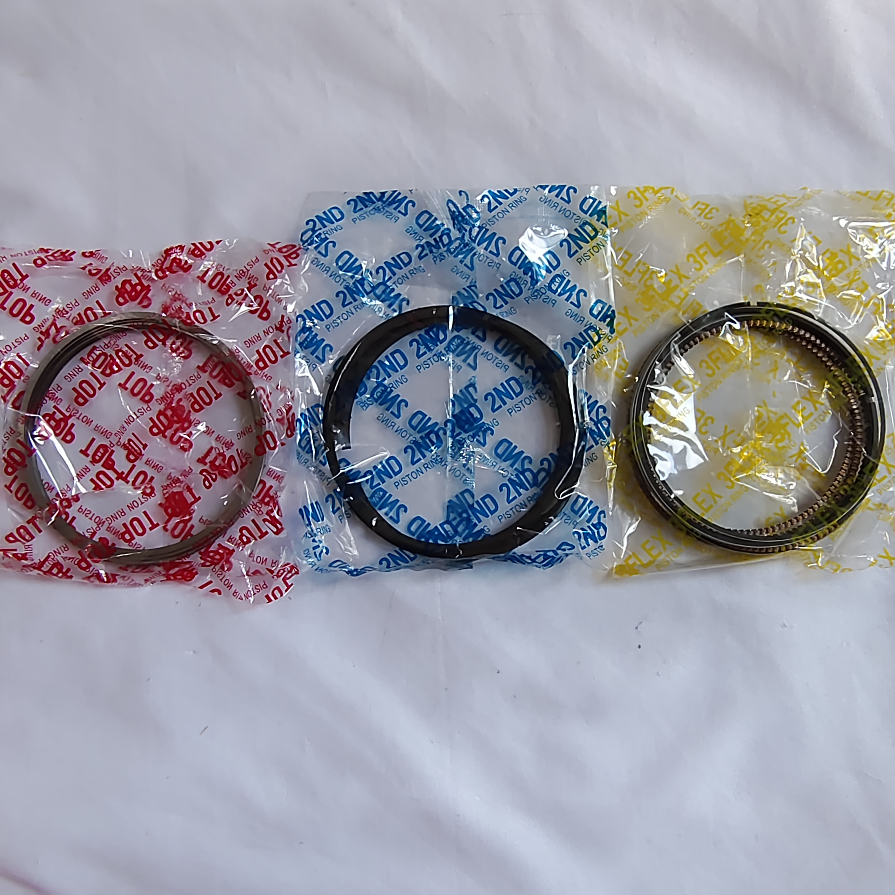 にんにん　リング3点 L16 L18 Z16 Piston Ring for Nissan Engines - 12033-21000