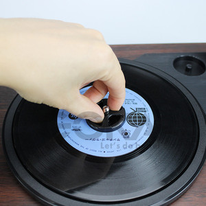 Tourne-disque <span class=keywords><strong>vinyle</strong></span> 7 pouces en plastique, outillage le plus récent, adaptateur 45 tr/min, centre pour tourne-disque, lecteur de disques vinyles, prix promotionnel bon marché - Product Image 2