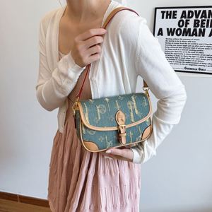 Bolso Mensajero de Moda para Mujer, Modelo 2025 Está hecho de material PU con patrón geométrico. - Product Image 3