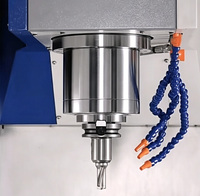 Centre d'usinage CNC 5 axes économique pour usage en atelier, permet l'usinage sur 5 faces en une seule configuration de serrage