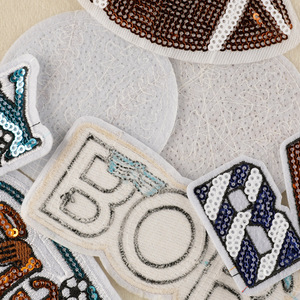 2025 gros fer personnalisé sur patchs de Baseball Chenille sergé tissu paillettes et paillettes Football patchs - Product Image 5