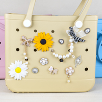 Accessoires de décoration personnalisés pour sacs : Strass, perles, chaînes métalliques, inserts pour sacs de plage et breloques pour sacs de plage scintillants pour l'été et le bord de mer