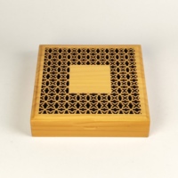 Boîte cadeau en bois personnalisée avec logo, motif découpé au laser, doublure en velours doux, charnière métallique pour le stockage de chocolats et de dattes du Ramadan