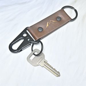 <span class=keywords><strong>Porte</strong></span>-clés tactique vintage en cuir Crazy Horse avec logo gravé au laser, portable pour les amateurs de plein air - Product Image 2