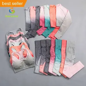 Venta al por mayor Tie-dye Sportswear Yoga Suit y Clothes 7-color Gradient Outdoor Running Transpirable Sudor-absorbente Sports Yoga Set