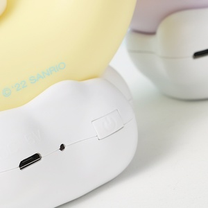 Saniro SA0301-Moon Bud LED Işıklı Gece Lambası Sevimli Plastik Cinnamoroll Kuromi Yenilikçi Oyuncak Hediye Şaka Oyuncakları 14 Yaş ve Üzeri - Product Image 4