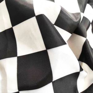 Bandera de Poliéster a Cuadros Blancos y Negros de 3x5 pies, Impermeable, Duradera y Personalizable para Fiestas de Carreras - Product Image 4