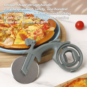 Coupe-<span class=keywords><strong>pizza</strong></span> multifonction écologique en forme de vélo en acier inoxydable avec poignée en plastique, outil de cuisine et ouvre-bouteille - Product Image 4