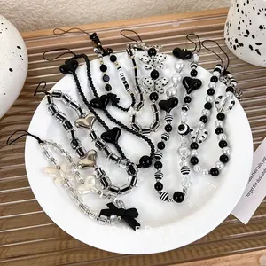 Black beaded phone chain ins Pearl beaded love phone lanyard short hand rope anti-drop phone lanyard