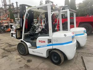 <b>Used</b> Vigoshop TCM FD30-7T 3 Ton Japan Original Diesel Forklift with Three Stage Mast and Carrying Frame for Sale - Product Image 5