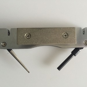 Afilador de cuchillos de aleación de aluminio, herramienta portátil de doble propósito para cuchillos y tijeras, multifunción, uso en exteriores, Nd 047 - Product Image 1