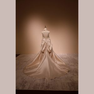 Robe de mariée 2025 en satin blanc ivoire de la collection Court Pope, brodée à la main, dos nu, bretelles, dentelle royale tridimensionnelle, pour mère de la mariée - Product Image 5
