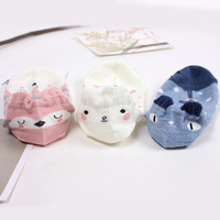 Vente en gros de chaussettes de sport en coton pour la cheville de petits animaux de dessins animés chaussettes bateau en coton invisibles à bouche peu profonde pour femmes