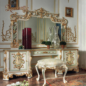 Lit double en bois massif sculpté à la main, style <span class=keywords><strong>rococo</strong></span> français, avec intérieur en tissu de soie et éponge, mobilier complet pour toute la <span class=keywords><strong>maison</strong></span> - Product Image 4