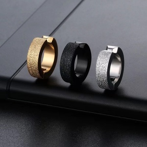 Orecchini <span class=keywords><strong>a</strong></span> cerchio smerigliato in acciaio inox punk con personalità maschile e femminile - Product Image 3