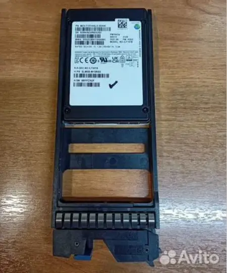 Оптовая продажа 5563327-A 15,3 ТБ SFF SSD SLM5B-M15RSS 5563327-A Vantara VSP