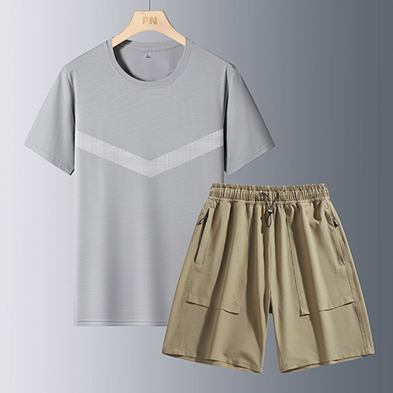 Light Dray[T-shirt] + Kaki [court]