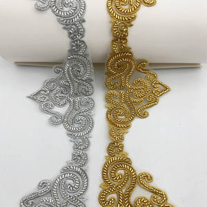 Polyester Örgü Dantel Şerit Kumaş Kristal Saçaklı Boncuklar Puantiyeli Desen Avrupa-Amerikan Tarzı QMY Marka Gelinlikler - Product Image 2