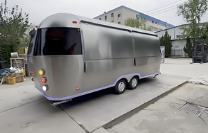 Remorque <span class=keywords><strong>de</strong></span> restauration pour la fête du Super Bowl avec des ailes <span class=keywords><strong>de</strong></span> poulet, des sliders et des nachos garnis, des plateaux pour le jour du match, parfaits pour les soirées <span class=keywords><strong>de</strong></span> spectation et les tailgates - Product Image 5