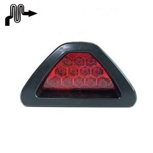 F1 Style DRL Rouge Blanc 12 LED Arrière <span class=keywords><strong>Feu</strong></span> Stop Brouillard <span class=keywords><strong>Triangulaire</strong></span> <span class=keywords><strong>Feu</strong></span> Stop Lampe De Sécurité Moteur De Voiture LED <span class=keywords><strong>Feu</strong></span> Arrière - Product Image 2