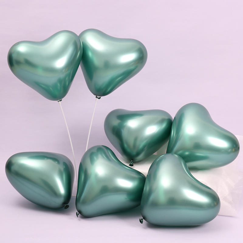 สีเขียวเข้ม