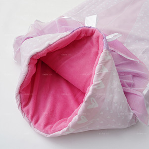 Couverture portable en tissu imprimé style princesse rose pour fille, idéale pour un cadeau d'anniversaire ou de fêtes, disponible en gros (OEM/ODM) - Product Image 3