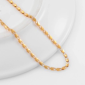 Collier en acier inoxydable unique et tendance, disponible en gros pour hommes et femmes - Product Image 4