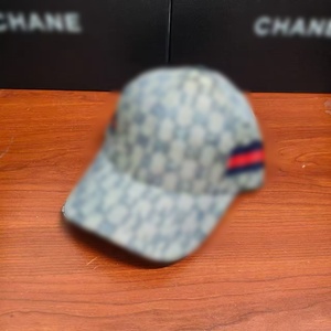 Gorra de béisbol unisex con protección solar y visera curva, diseño a cuadros, jacquard con la letra G, estilo pico de pato, en stock. - Product Image 6