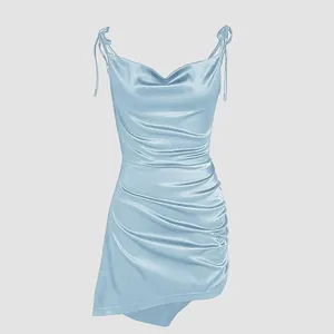 工厂价格OEM定制女式缎面派对连衣裙背部镂空皇家蓝色低胸收腰连衣裙