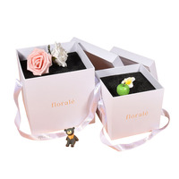 Boîte cadeau rigide carrée avec logo personnalisé, avec poignée en ruban, emballage floral de luxe pour cadeau de la Saint-Valentin ou d'anniversaire