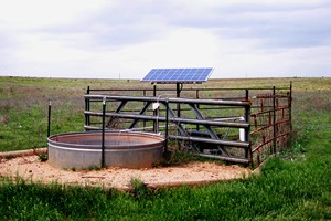 Système de pompe solaire portable Grandfar 3HP pour puits profonds, pompes à eau d'irrigation agricole 4SSP19/57-300/2200-HV High - Product Image 4