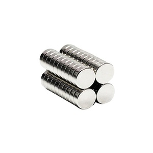 Aimants magnétiques puissants personnalisés N42 N52 Aimants permanents Disque NdFeB Aimant néodyme pour fabricant <span class=keywords><strong>de</strong></span> matériaux magnétiques - Product Image 5