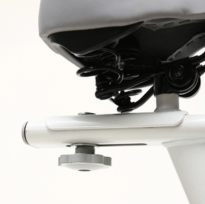 Vélo d'exercice en acier avec résistance réglable, siège confortable, vélo <span class=keywords><strong>de</strong></span> spinning silencieux pour usage en <span class=keywords><strong>salle</strong></span> <span class=keywords><strong>de</strong></span> <span class=keywords><strong>sport</strong></span> - Product Image 6