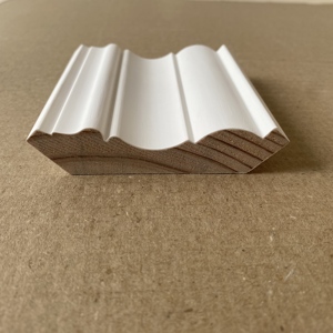 Moldura de Pino Radiata Blanca Preimpregnada Directa de Fábrica, Perfil FJ para Cornisa de Techo y Remate de Pared, Suministro Directo de Fábrica - Product Image 6