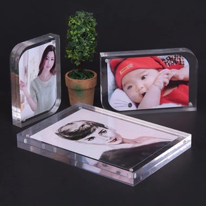 Cadre <span class=keywords><strong>Photo</strong></span> Magnétique Acrylique Rectangulaire Transparent <span class=keywords><strong>Verre</strong></span> Acrylique 4*6 Fer Petite Taille Cadre <span class=keywords><strong>Photo</strong></span> Lucite - Product Image 2