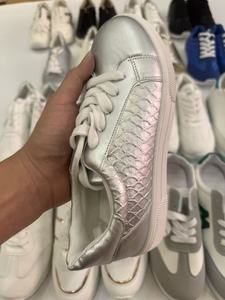 Baskets décontractées basses pour femmes, à lacets, tendance, en PU blanc, semelle intermédiaire en PVC, semelle extérieure en caoutchouc, chaussures de marche, vente en gros - Product Image 6