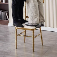Chaise de banquet élégante et robuste en métal, empilable, imperméable, à dossier solide, idéale pour la restauration, les mariages et les hôtels – Prix abordable