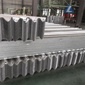 Barrière anti-collision en acier galvanisé en forme de W pour autoroute, barrière en acier extrudé en forme de queue de poisson - Product Image 2