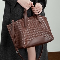 Sac à main en cuir véritable pour femmes de luxe en gros, grande capacité, sac à bandoulière tissé, sac fourre-tout